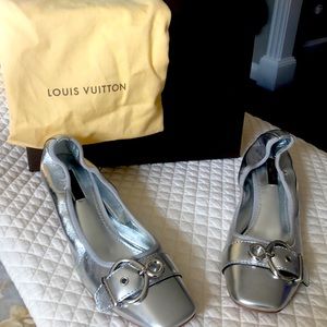 Brand new, never worn Louis Vuitton kitten heels